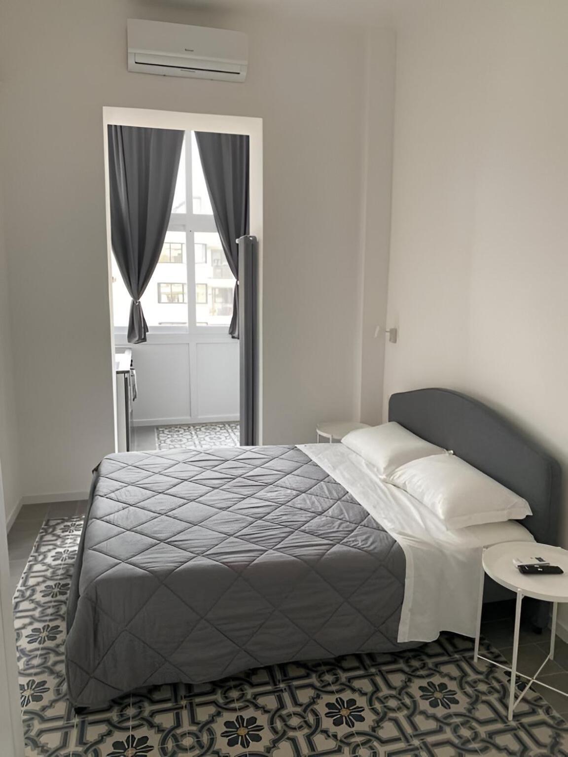 Bari Landlord 242 - Central Station Apartments المظهر الخارجي الصورة