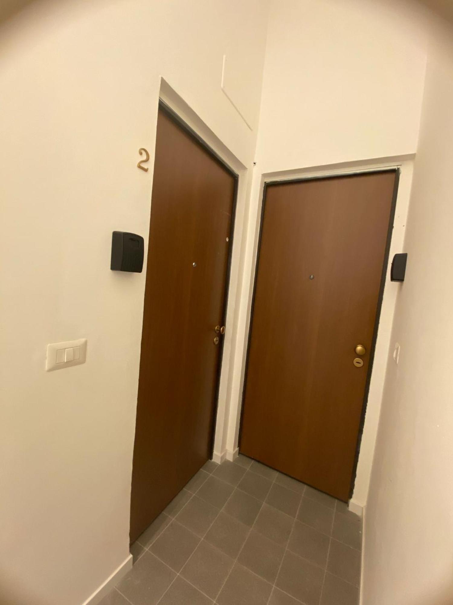 Bari Landlord 242 - Central Station Apartments المظهر الخارجي الصورة