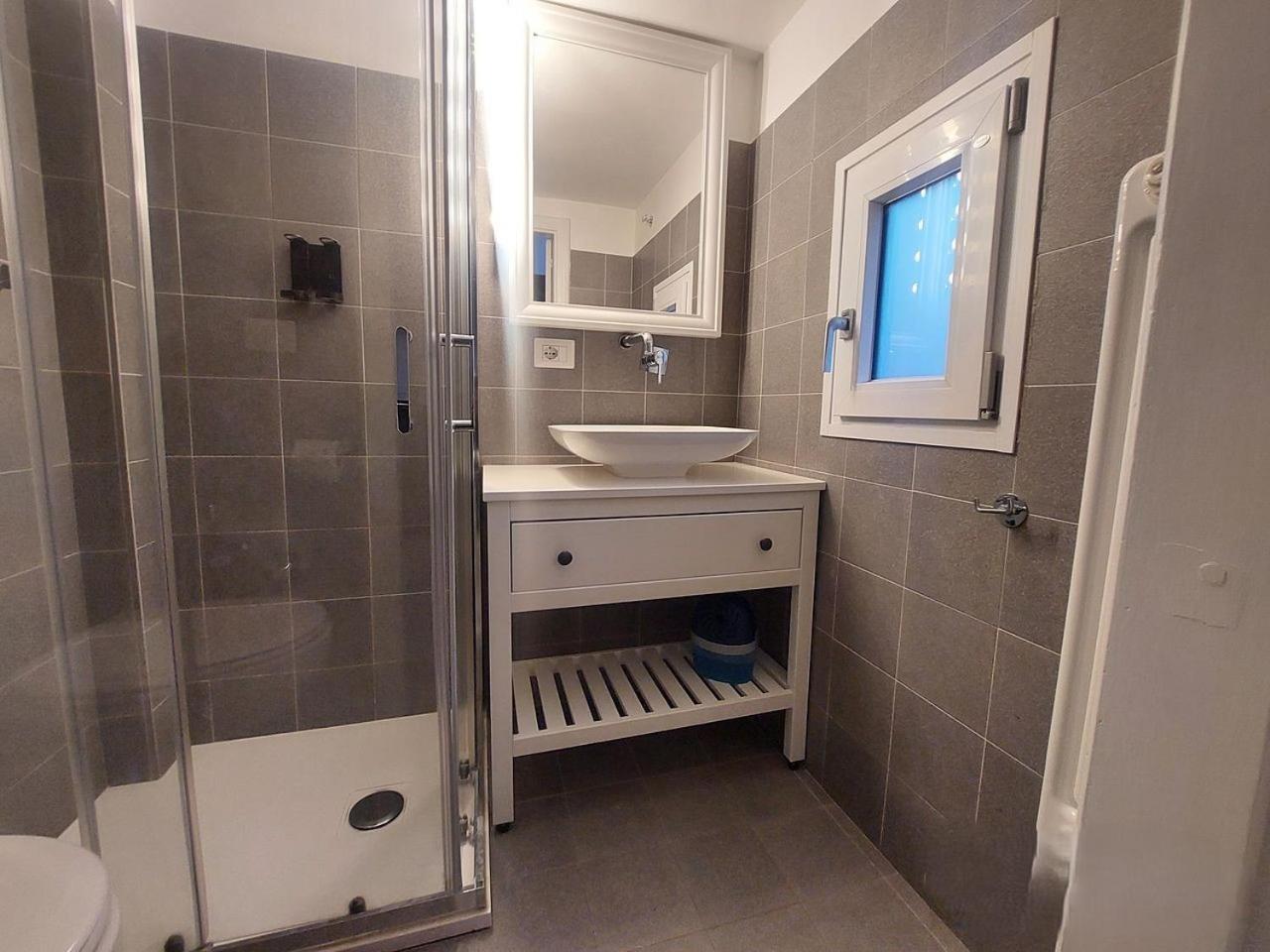 Bari Landlord 242 - Central Station Apartments المظهر الخارجي الصورة